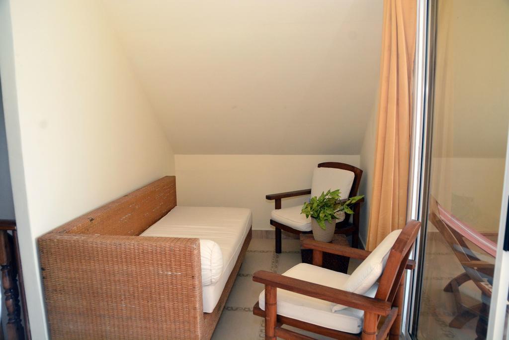Mountain Lodge Anse Volbert Village Kültér fotó
