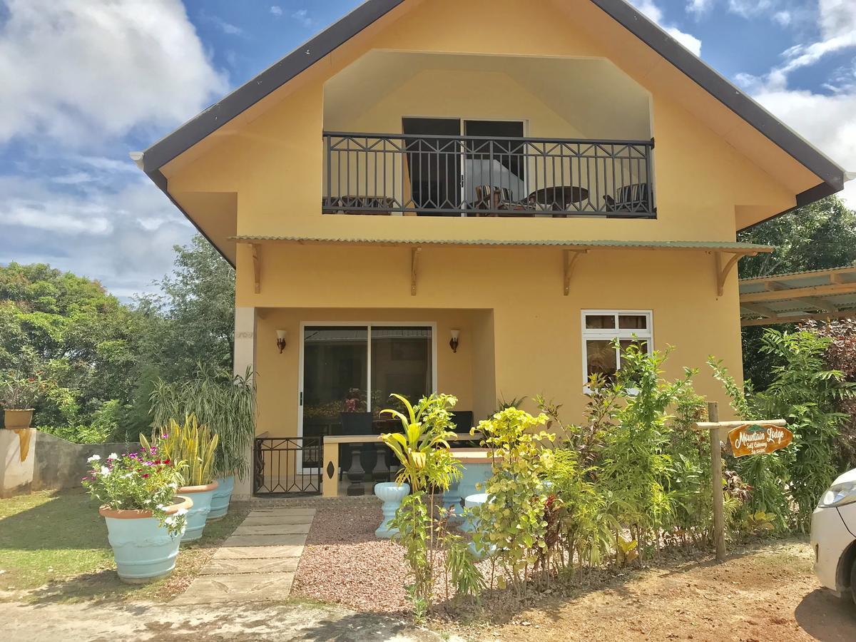 Mountain Lodge Anse Volbert Village Kültér fotó